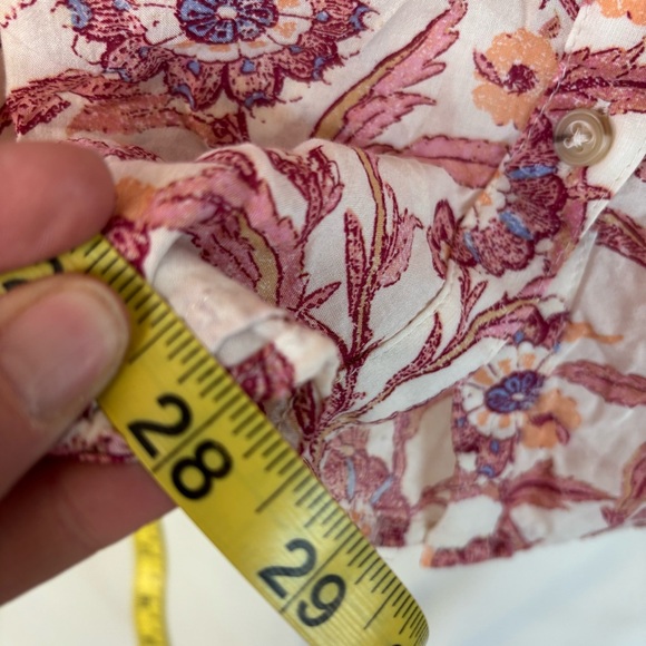 Pilcro Floral Button Down Long Sleeve Top‎ Size M - Picture 8 of 10